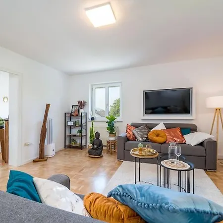 Apartment Eg R-wunderschoene Grosse 3-zimmer City Naehe Salzburg 2